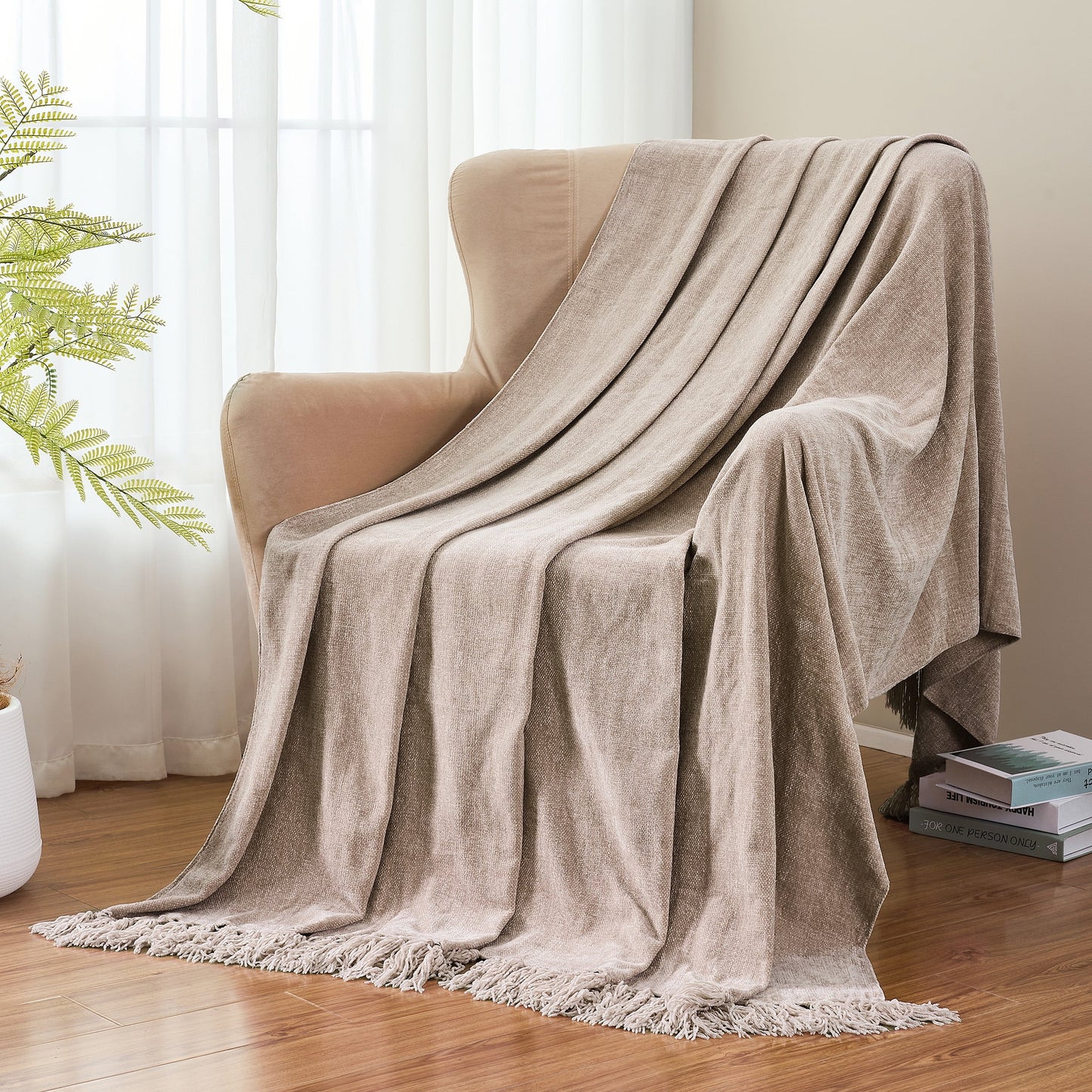 Cozy Up Your Home with Our Luxurious Boho Farmhouse Chenille Throw Blanket in Soft Taupe – Perfect for Sofa, Bed, or Chair!